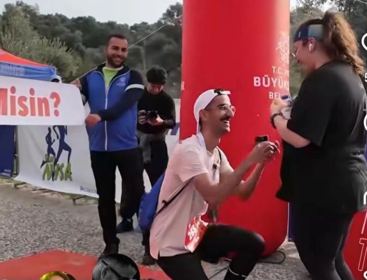 ANTİK KENTTE ROMANTİK SÜRPRİZ! 