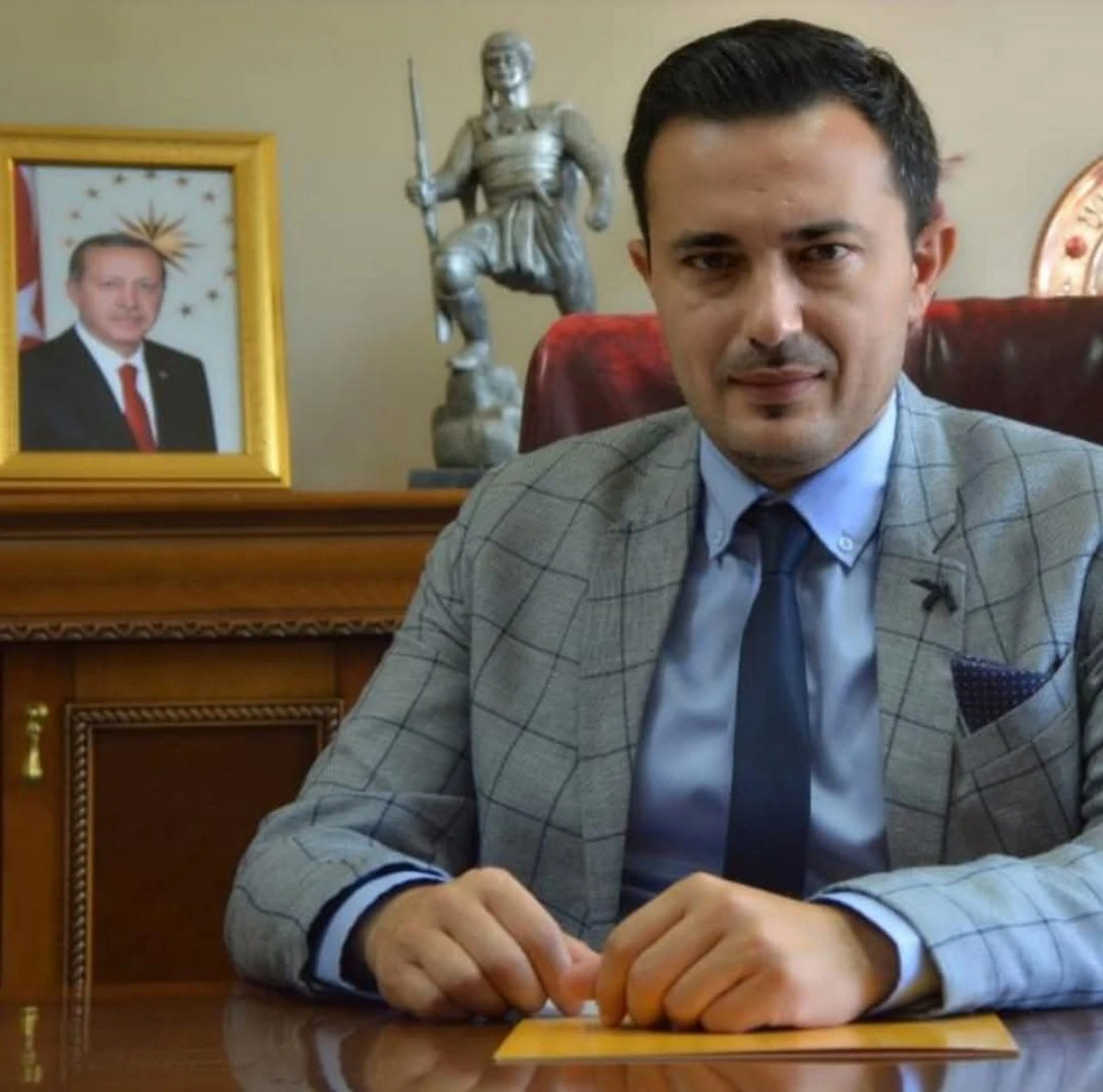 AYDIN SİYASETİNDE S&Uuml;RPRİZ AYRILIK!
