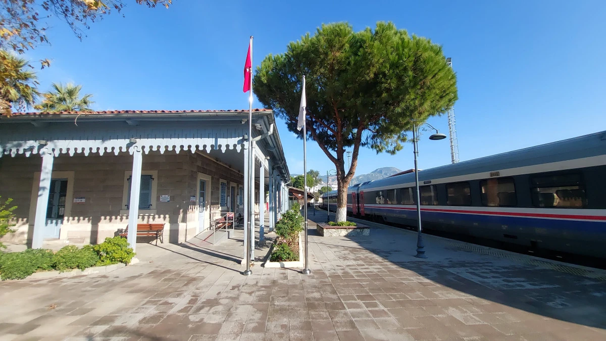 DİKKAT! TREN SAATLERİ DEĞİŞTİ! 