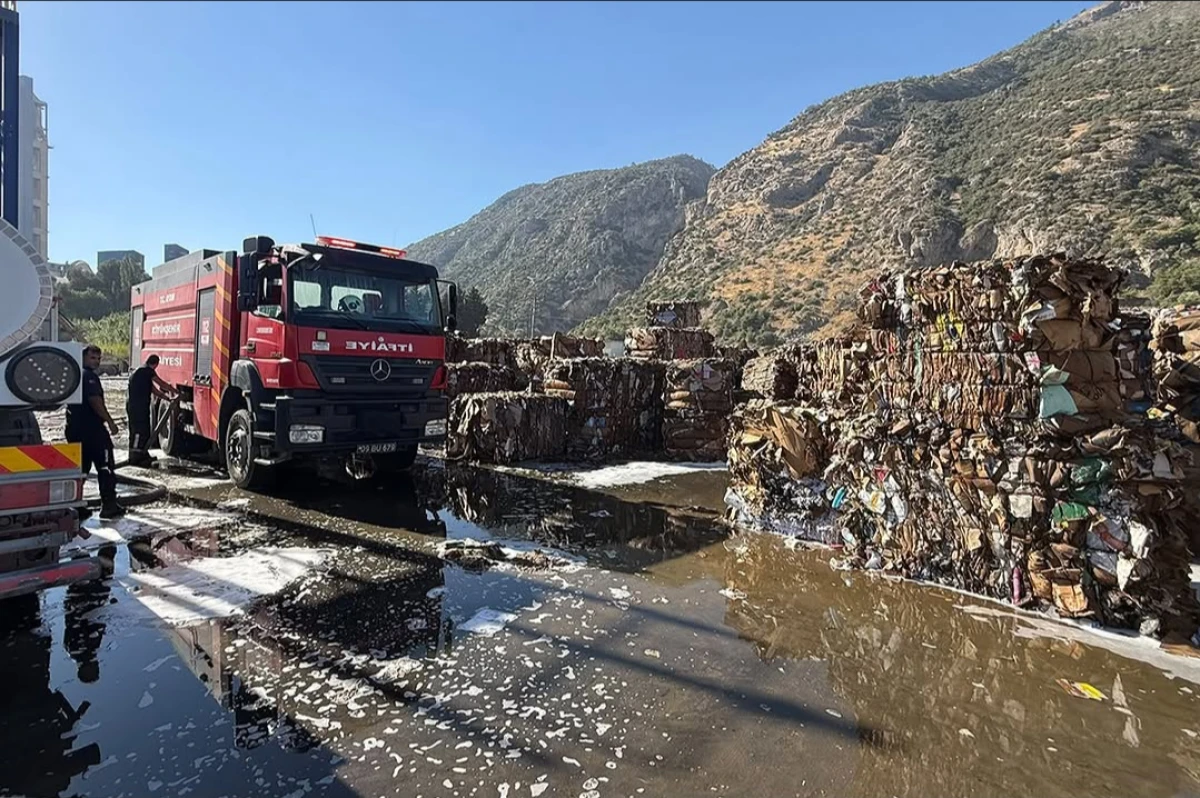 KİPAŞ&rsquo;TA YANGIN PANİĞİ!