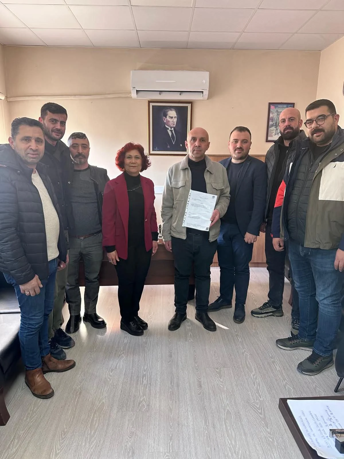 S&Ouml;KE BAKKALLAR ODASI&rsquo;NDA FERHAT G&Uuml;LTEKİN MAZBATASINI ALDI