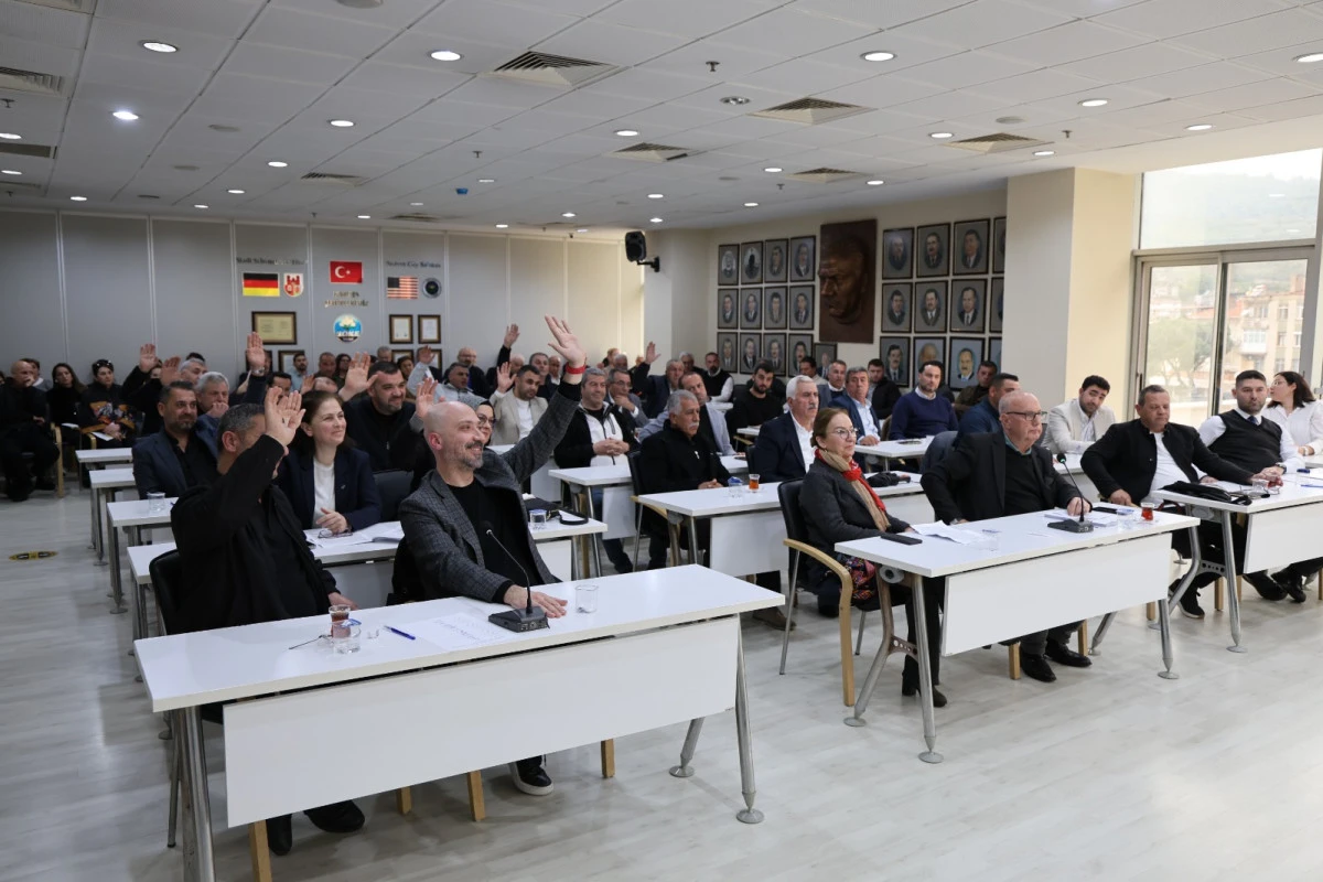 S&Ouml;KE BELEDİYE MECLİSİ&rsquo;NDE DENGELER DEĞİŞTİ!