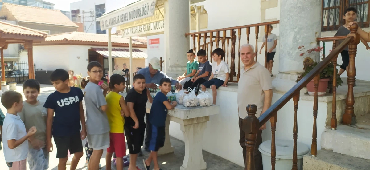 SÖKE LOKANTACILAR ODASI’NDAN CAMİLERDEKİ ÖĞRENCİLERE İKRAM! 