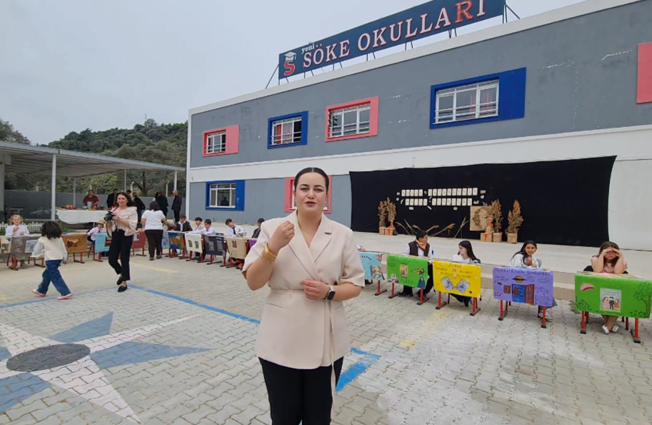 S&Ouml;KE'DE GELECEĞİN YAZARLARI KİTAPLARINI İMZALADI!