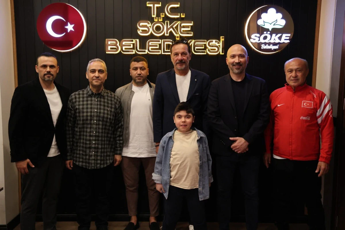 T&Uuml;RK FUTBOLUNUN YILDIZLARI S&Ouml;KE&rsquo;DE!